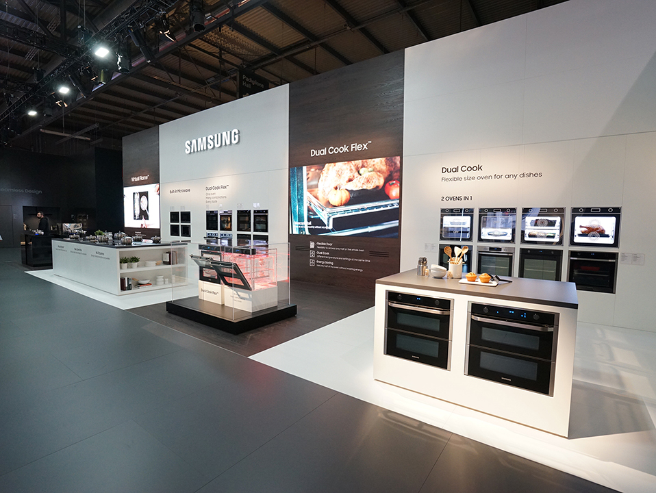 2018 SAMSUNG EUROCUCINA